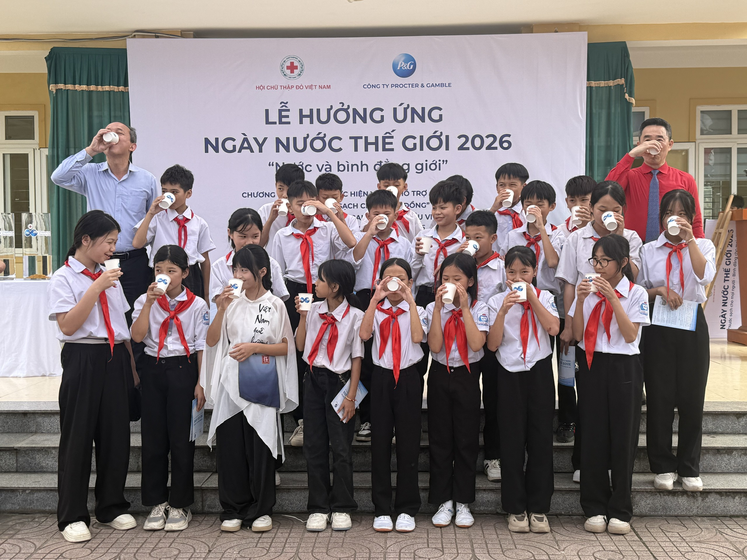 HỘI CHỮ THẬP ĐỎ VIỆT NAM