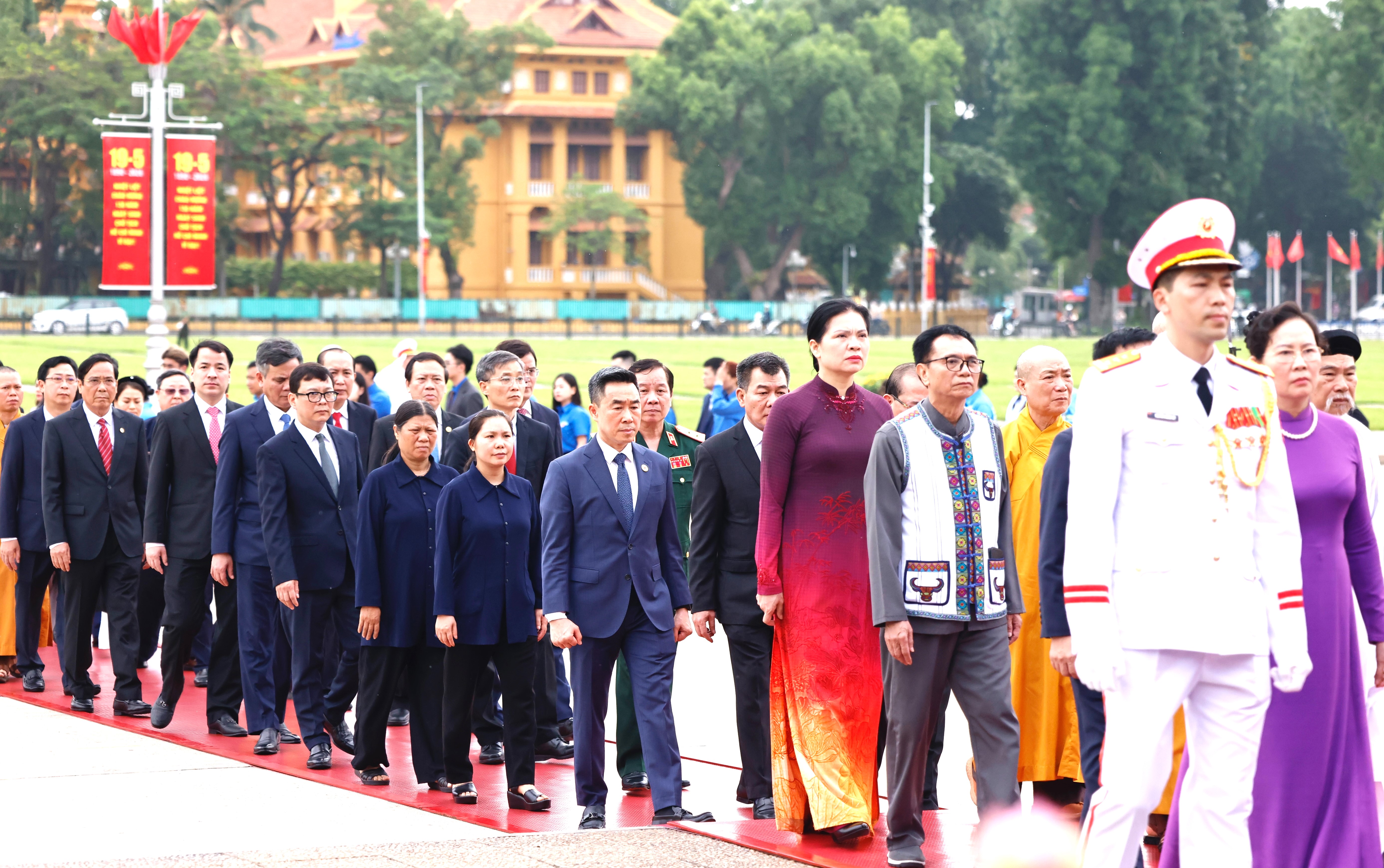 HỘI CHỮ THẬP ĐỎ VIỆT NAM