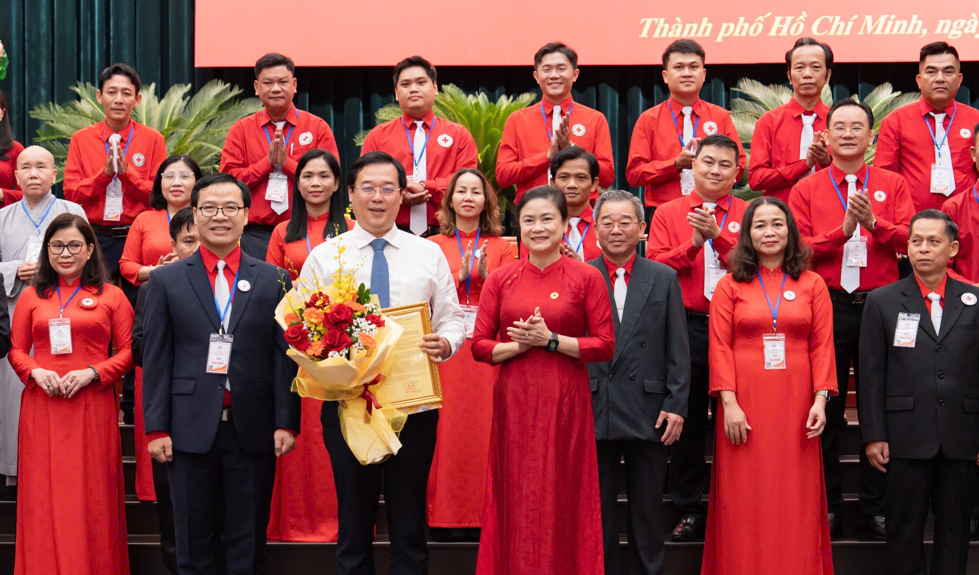 HỘI CHỮ THẬP ĐỎ VIỆT NAM