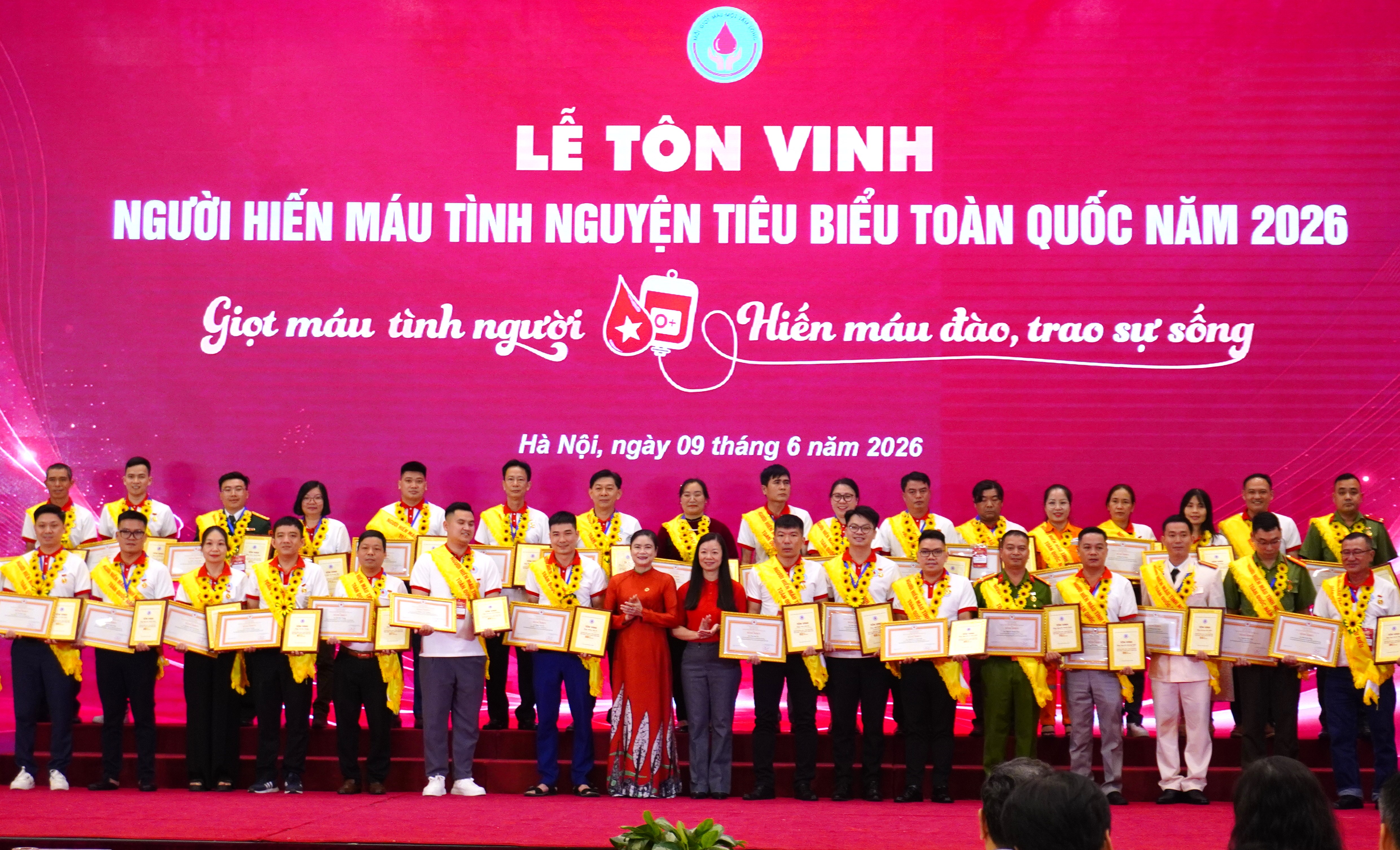 HỘI CHỮ THẬP ĐỎ VIỆT NAM