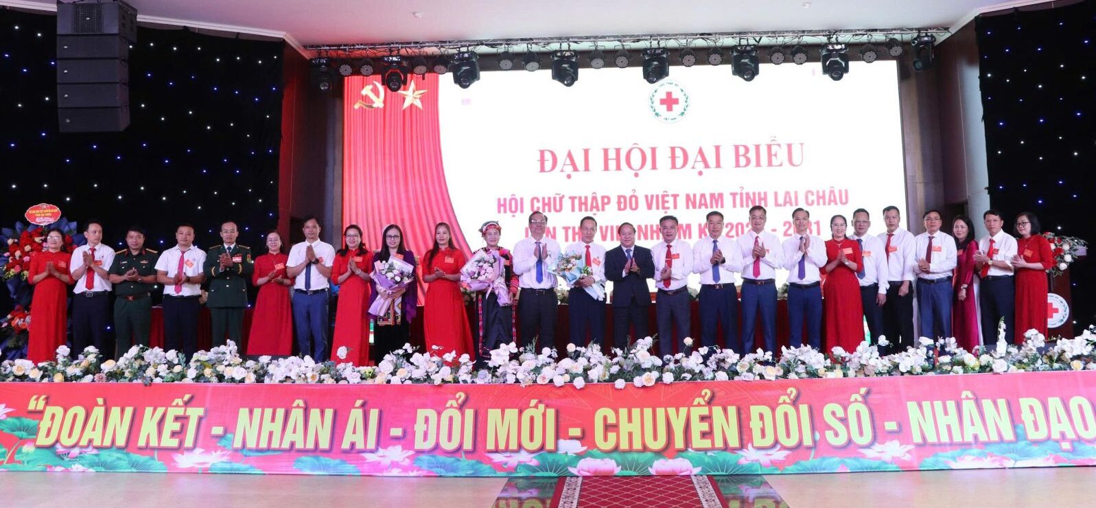 HỘI CHỮ THẬP ĐỎ VIỆT NAM