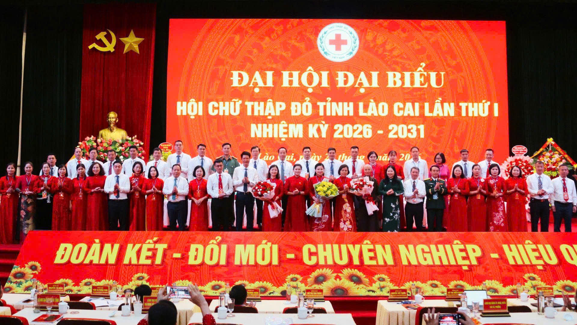 HỘI CHỮ THẬP ĐỎ VIỆT NAM