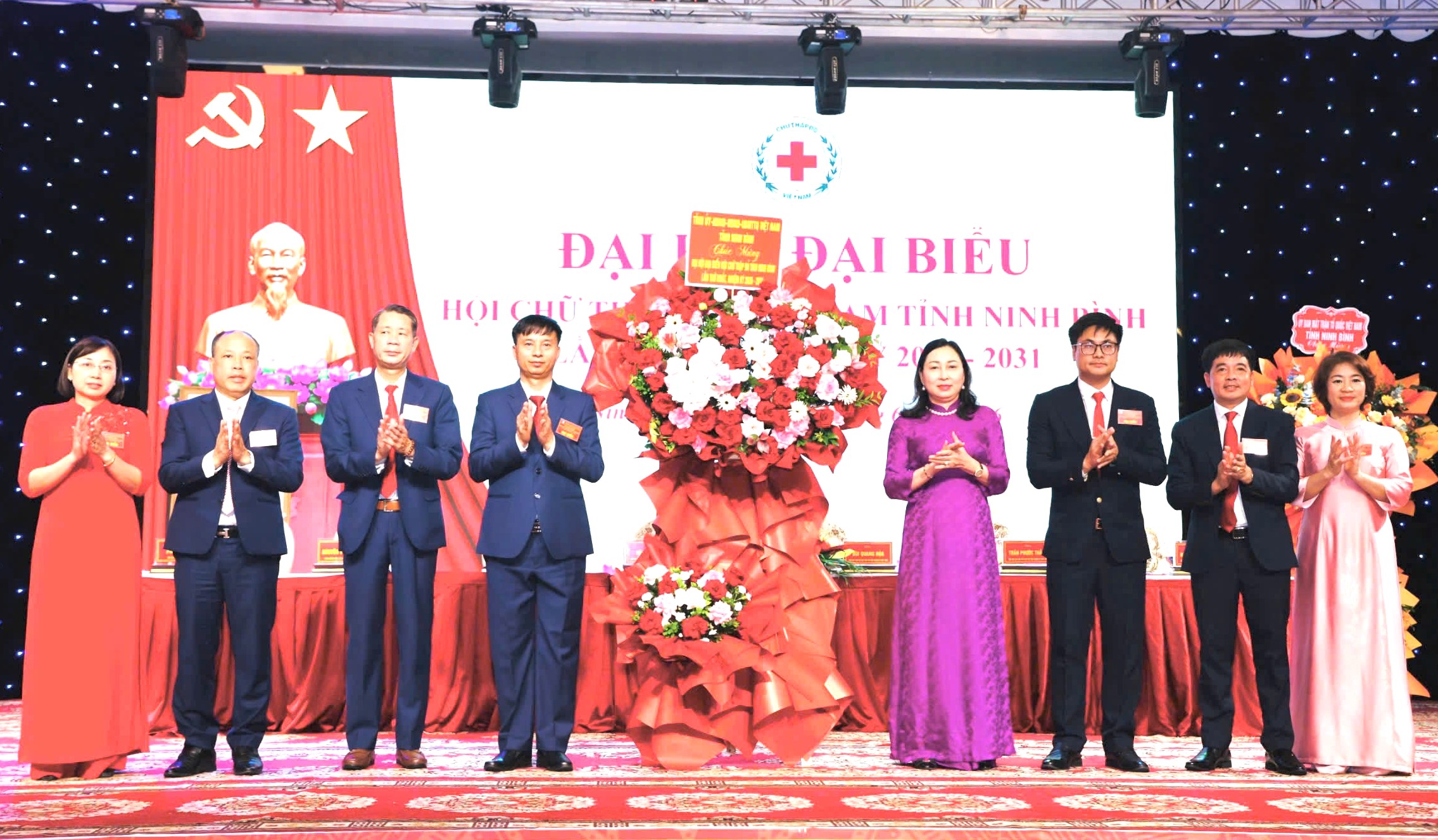 HỘI CHỮ THẬP ĐỎ VIỆT NAM