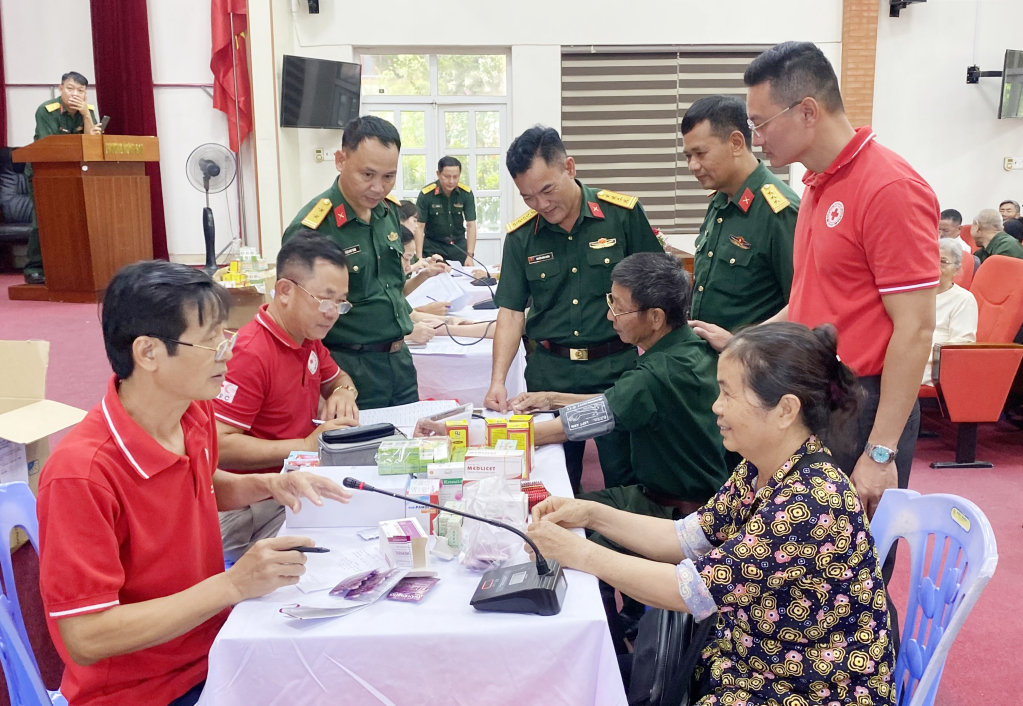 HỘI CHỮ THẬP ĐỎ VIỆT NAM