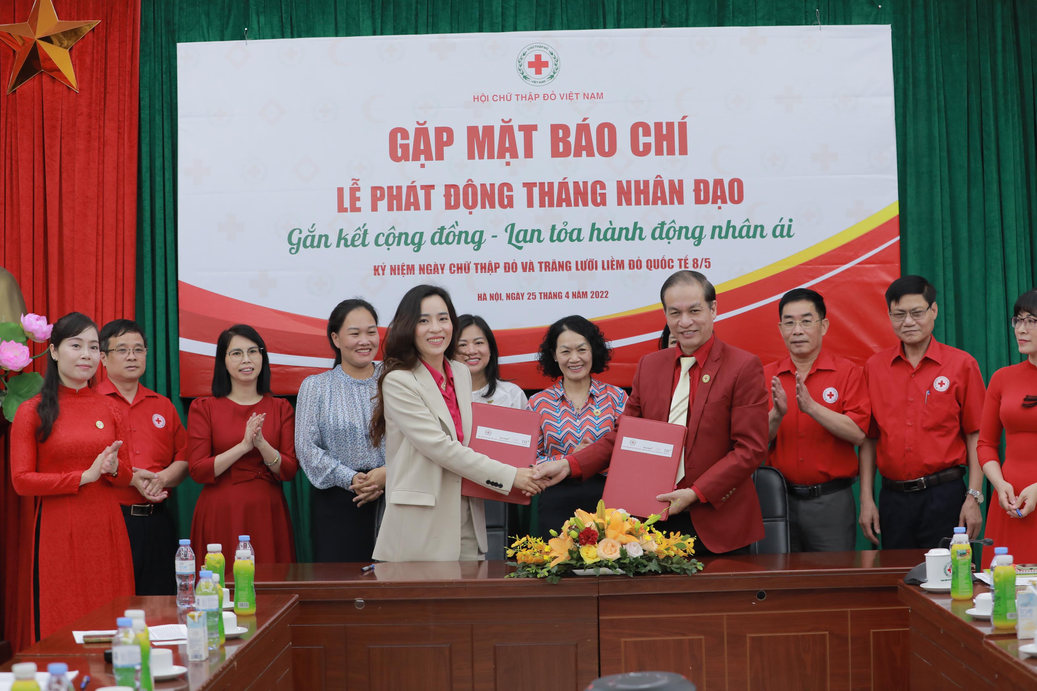 HỘI CHỮ THẬP ĐỎ VIỆT NAM