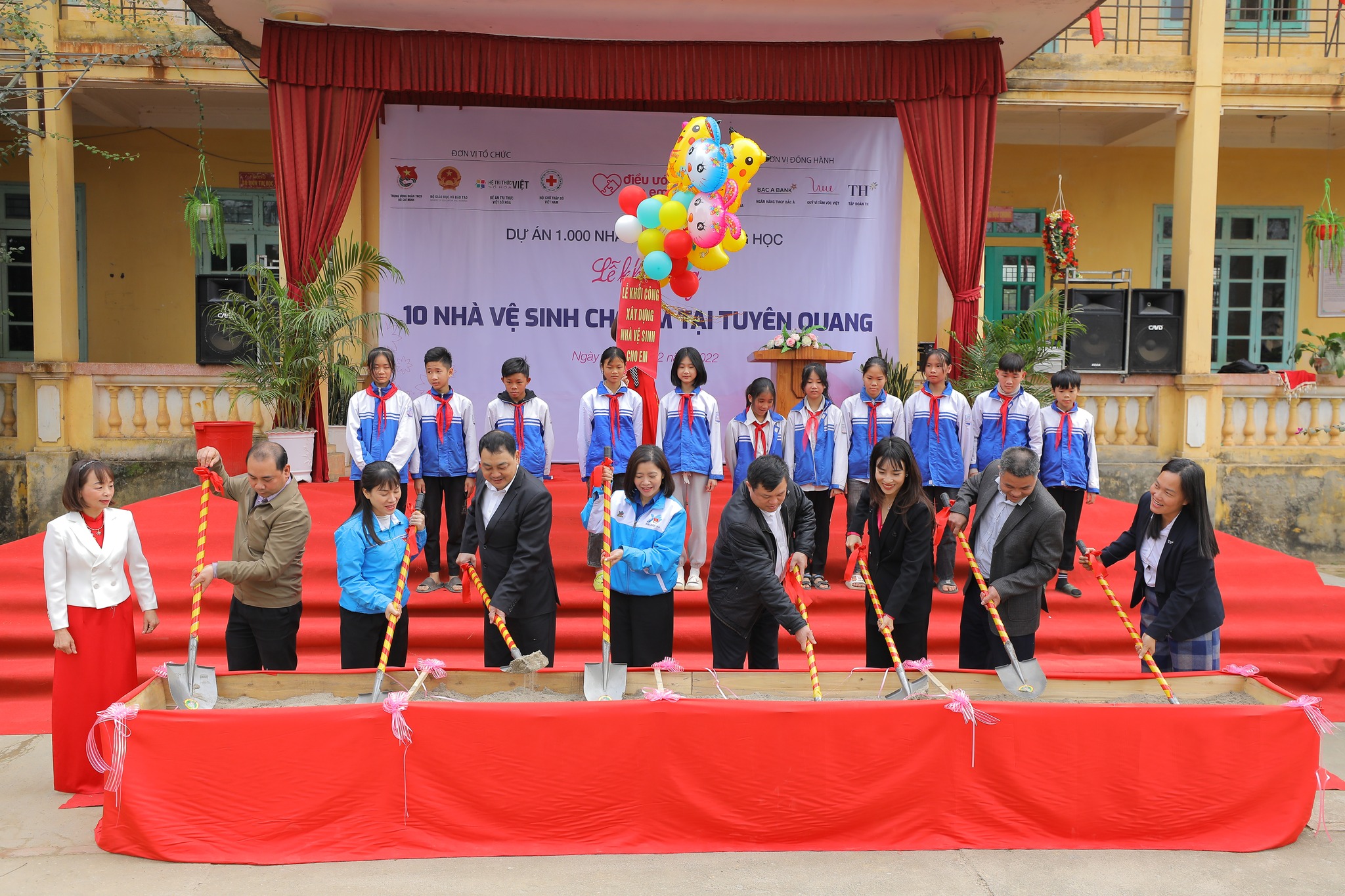 HỘI CHỮ THẬP ĐỎ VIỆT NAM