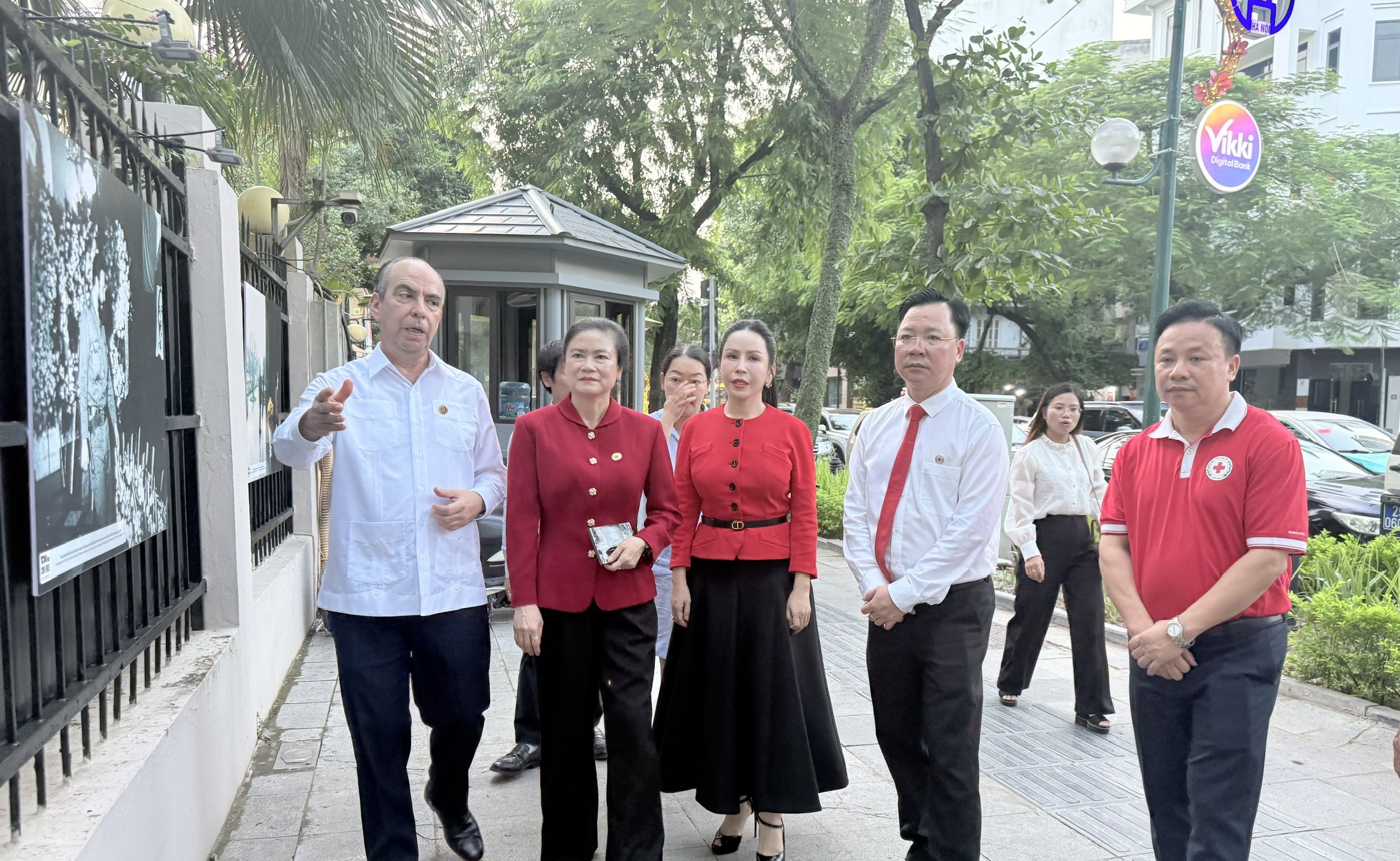 HỘI CHỮ THẬP ĐỎ VIỆT NAM