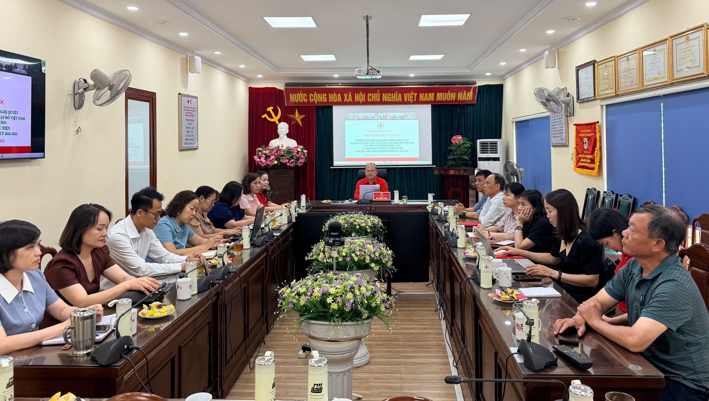 HỘI CHỮ THẬP ĐỎ VIỆT NAM