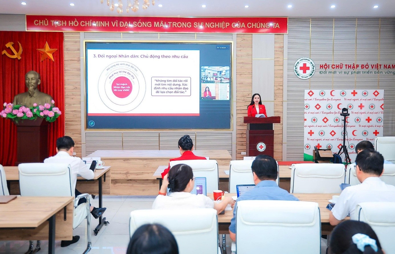 HỘI CHỮ THẬP ĐỎ VIỆT NAM