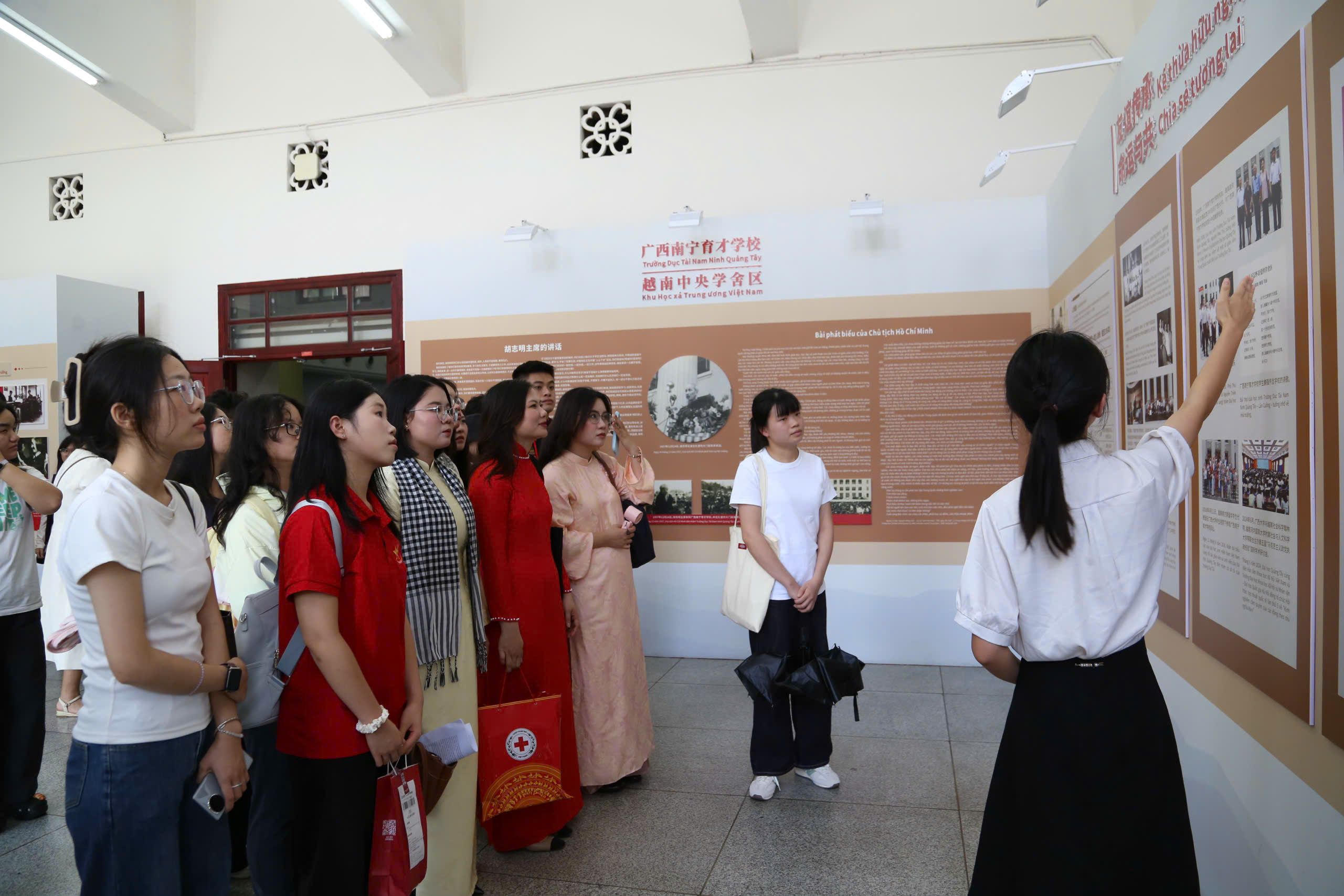 HỘI CHỮ THẬP ĐỎ VIỆT NAM